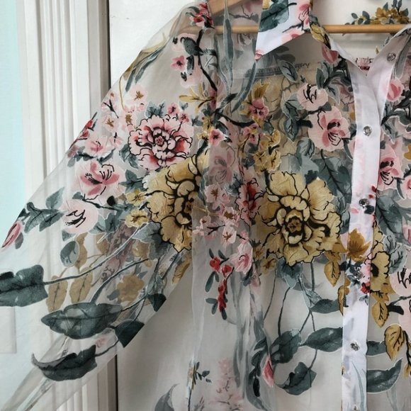 ❌️SOLD ❌️ River Island Sheer Puff Sleeve Floral Top - Picture 8 of 9
